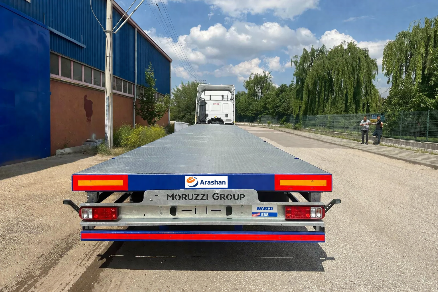 Flatbed — image 4 of 6