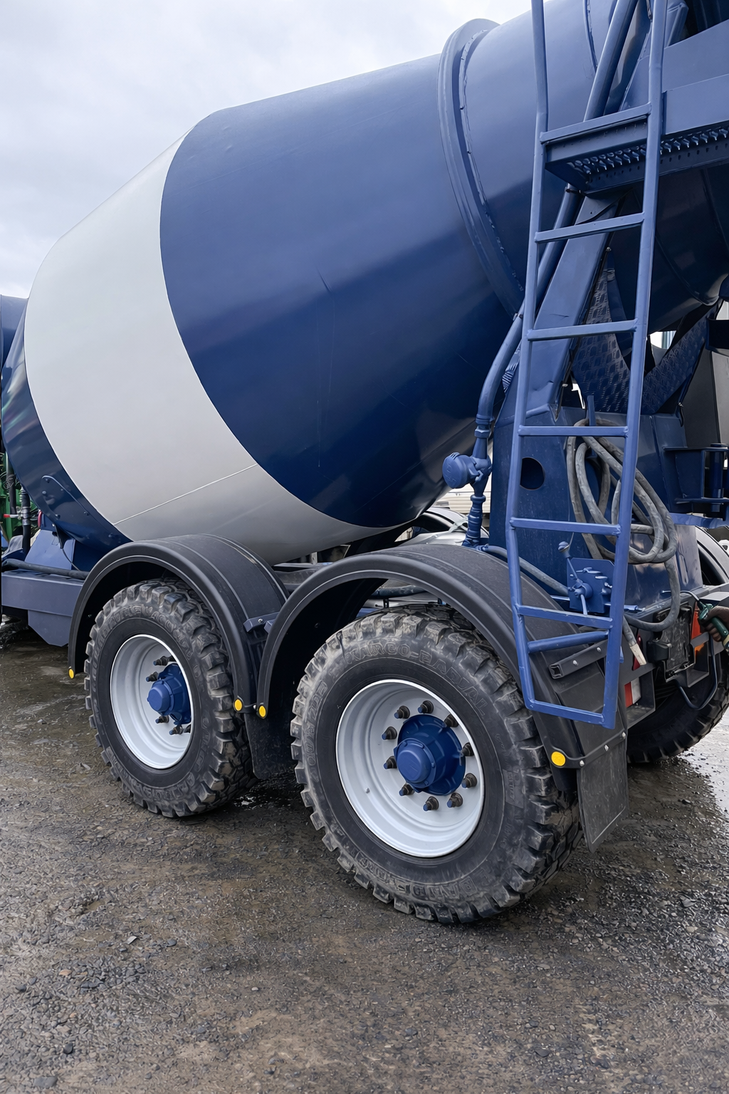 Heavy Duty Tractor Tow Concrete Mixer Trailer — image 4 of 7