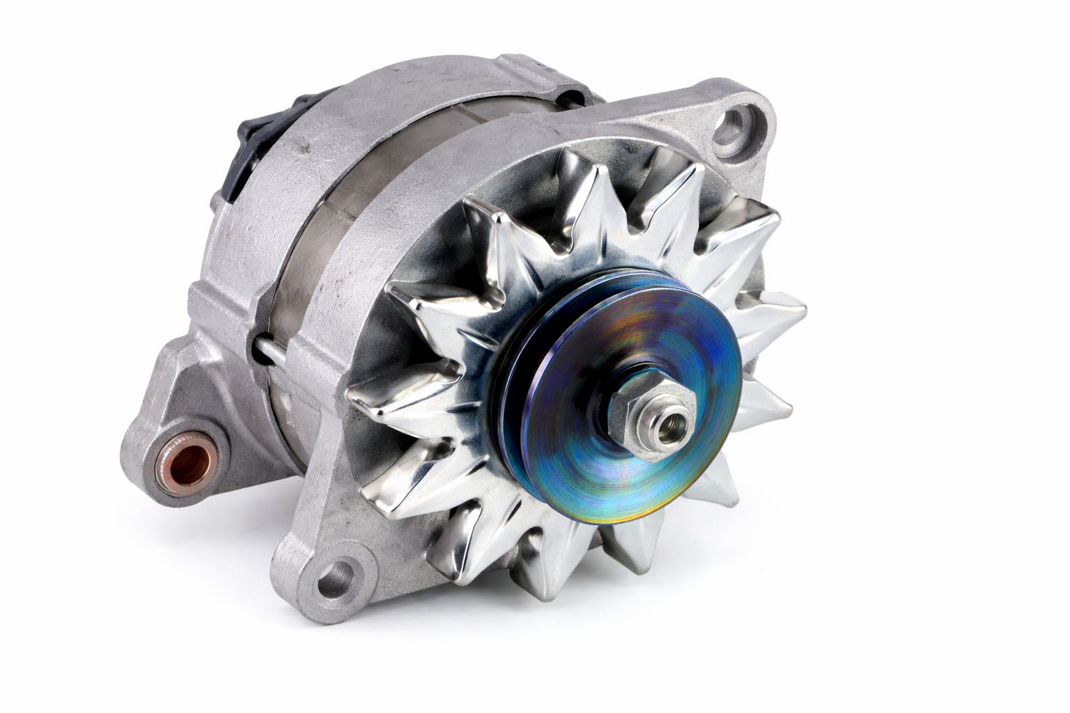 BNB72 049 Alternator Charger Dynamo — image 1 of 6